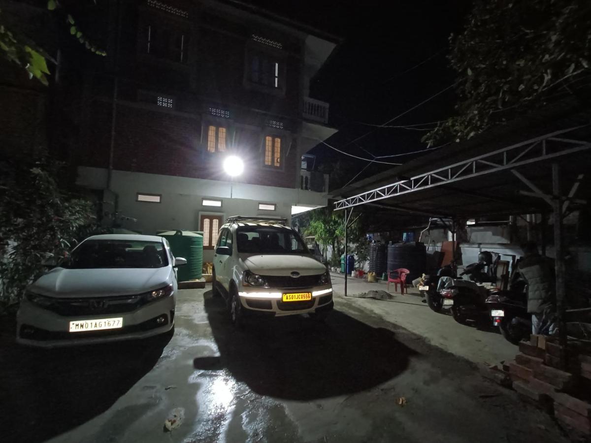 Manipur House Hotel อิมฟัล ภายนอก รูปภาพ